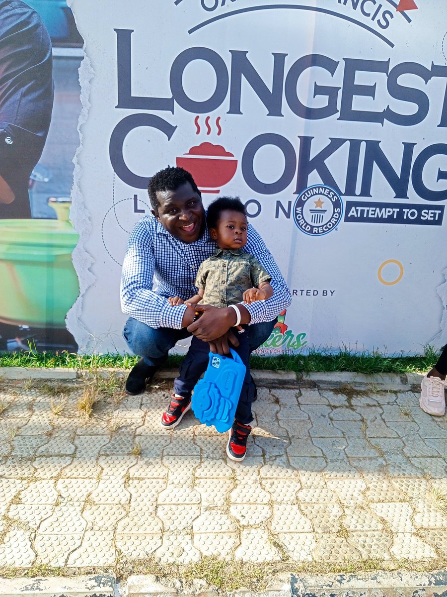 strengthdouglas's tweet photo. Congratulations @Chef_OXman 
Congratulations Kaduna.
50hours of cooking lessons.
Longest cooking lesson ever.
@GWR 

#GWRLongestCookingLesson
#GWRCookingLessonWithOxman
#GuinnessWorldRecord https://t.co/IAqoc8AUOX