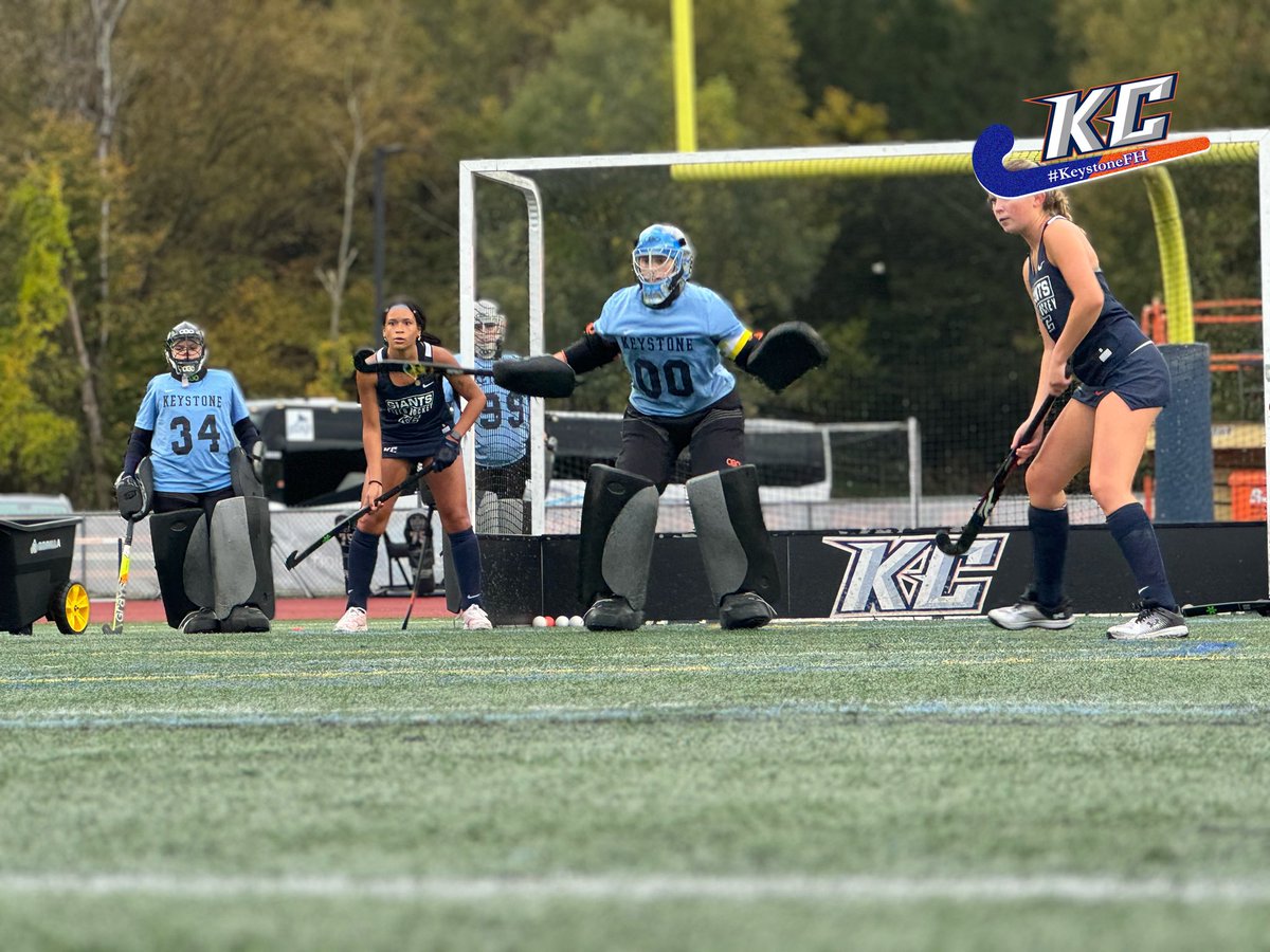 KeystoneFH's tweet photo. Moments away from game time as the @KCGiants look for win #5️⃣ in a row! #KeystoneFH #d3fh #whyd3 https://t.co/BivSZc5gQY