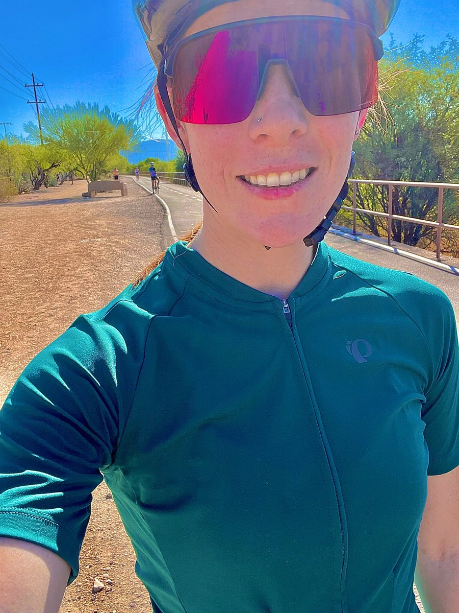 Time to get back on the saddle…literally! Went for a morning ride and sheeeeesh did it get hot out towards the end of it. How is it the end of September and it’s still 106 degrees out?? Fall weather can’t get here fast enough 🥵