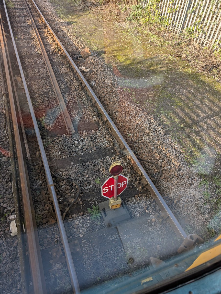 David Wheatley (@davwheat_) on Twitter photo Had the incredible opportunity to drive a preserved Class 313 at Eastleigh this afternoon!
Thanks to <a href="/realPeterSpokes/">Peter Spokes</a> for organising the event at <a href="/ArlingtonFleet/">Arlington Fleet</a>. Another huge thanks for the driving instruction from <a href="/bessbbe/">Bessie 🚂 🦡</a> and <a href="/Coast_Conductor/">Conductor Collins (Nat)</a>, and a fun game of "buffer stop" Had the incredible opportunity to drive a preserved Class 313 at Eastleigh this afternoon!
Thanks to <a href="/realPeterSpokes/">Peter Spokes</a> for organising the event at <a href="/ArlingtonFleet/">Arlington Fleet</a>. Another huge thanks for the driving instruction from <a href="/bessbbe/">Bessie 🚂 🦡</a> and <a href="/Coast_Conductor/">Conductor Collins (Nat)</a>, and a fun game of "buffer stop"