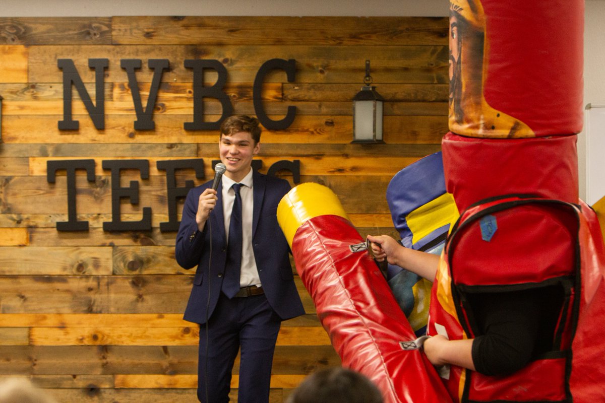 gsbc's tweet image. On Friday, our students gathered for their first class chapels of the semester. The services, organized by the class officers, were filled with fun games, uplifting music, and powerful preaching. For more photos, visit photos.gsbc.edu #GSBC4ME