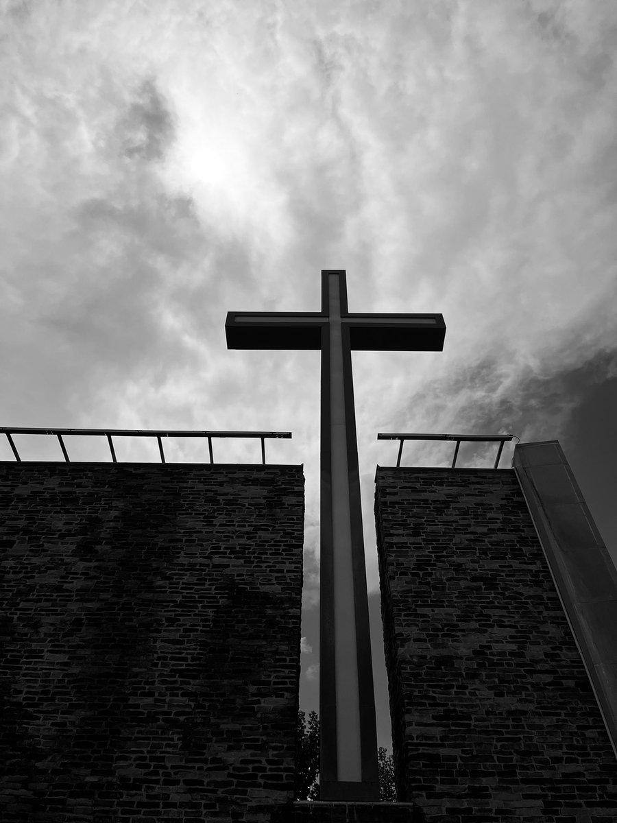 InfamousSiv's tweet photo. Remember the Lord. #truesurrender #JesusSaves https://t.co/s7XLvnHpRL