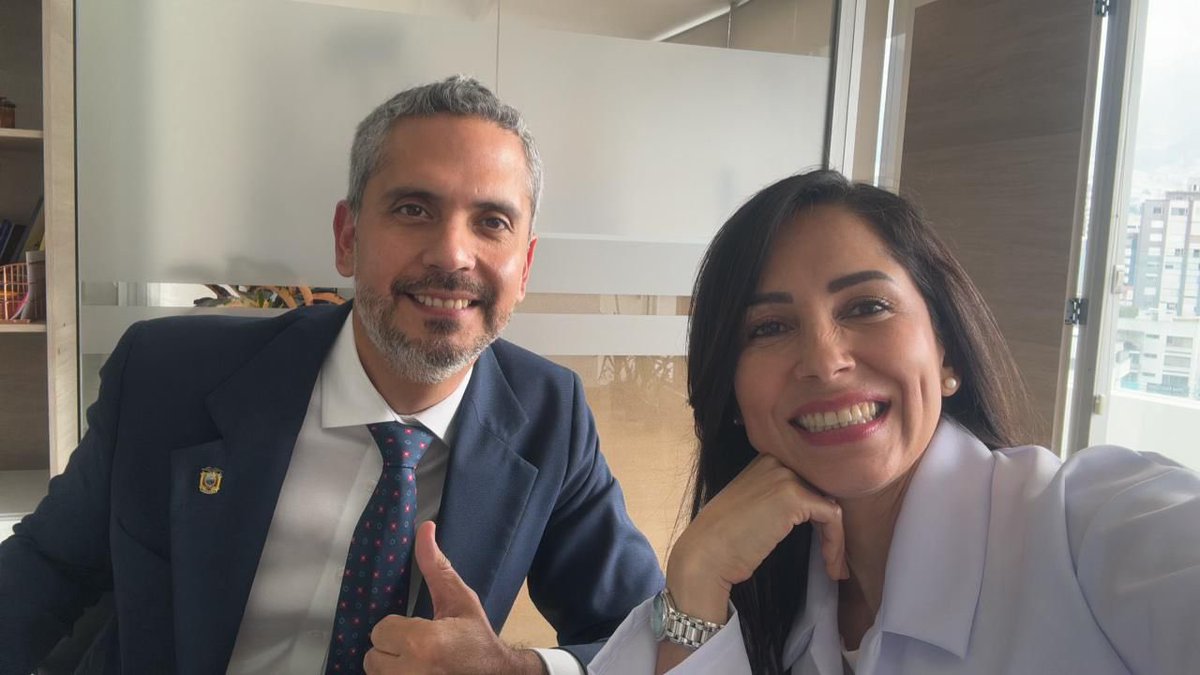 "Sigamos un camino de unión, esperanza y justicia social. Juntos podemos redescubrir lo que necesitamos: la confianza en nosotros mismos y la fuerza para alcanzar nuestros sueños."
 
<a href="/LuisaGonzalezEc/">Luisa González</a> 
#RenovacionTotal 
#Reto