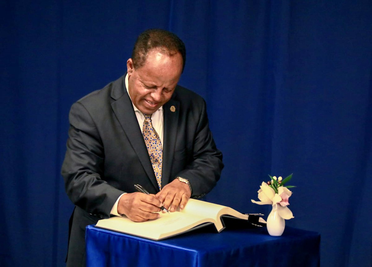 In a meeting with #UNSG <a href="/antonioguterres/">António Guterres</a> we discussed the current situation in the HoA and underlined the need for de-escalating tension in the region to ensure peace and security.I stressed the gains made in fighting terrorism should not be undone; and continue working with UN.