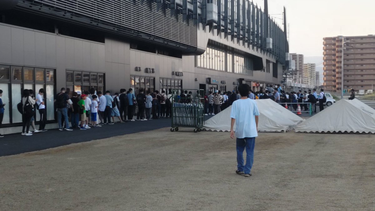 okkun_0205's tweet photo. おはようございます
松山駅高架化完成
記念乗車券を購入の際は覚悟を持って下さい😵 https://t.co/d0Qk0Cp1lj
