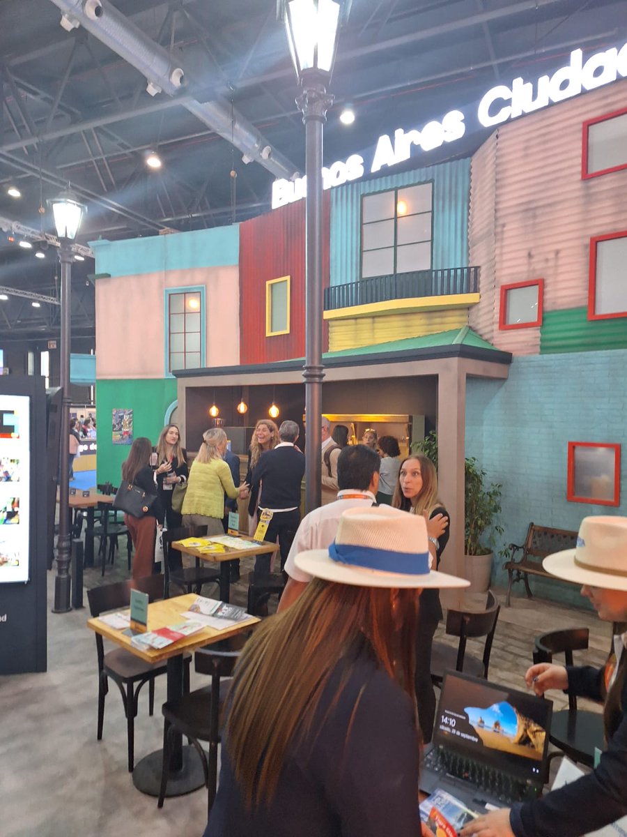 Muy concurrido el #STANDdeLaCIUDAD !!
GRACIAS X VISITARNOS <a href="/GlizePato/">Pato Glize</a>   <a href="/EnTurBA/">Ente de Turismo BA</a>  <a href="/eugeniawehbe/">Eugenia Wehbe</a>