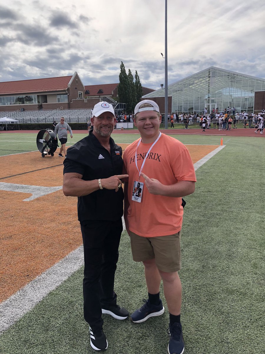 TyShannon75's tweet photo. Thank you, Hendrix College, for the Game Day Invite and your hospitality! Congratulations on your 31-28 victory on Homecoming!! Go Warriors! @HendrixWarriors @HDXAdmission 
@John_M_P_23 @RussHeidiSLC @NotCoachBuck @hendrixcollege @HendrixFootball #WeAreWarriors #seniorszn #Classof2025 @CoachHSmith