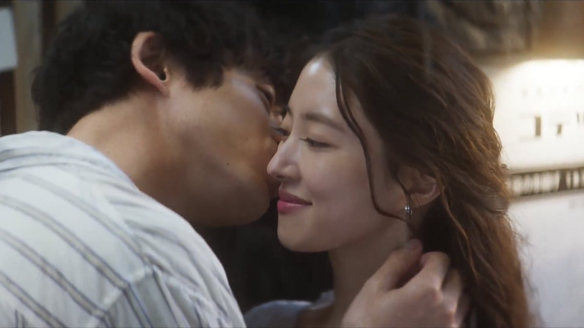 cewgrande's tweet image. what comes after love is so beautiful in many ways… two eps out and im loving it 🥹 seyoung with kentaro is truly an amazing pairing with such a lovely chemistry!
#WhatComesAfterLove