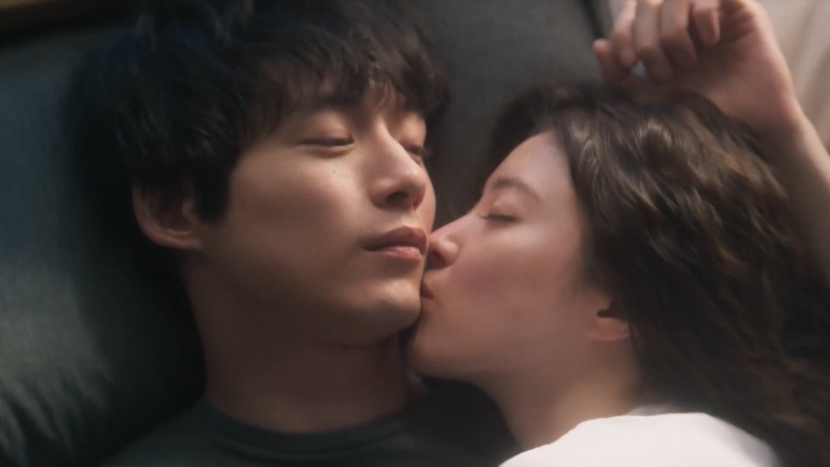 cewgrande's tweet image. what comes after love is so beautiful in many ways… two eps out and im loving it 🥹 seyoung with kentaro is truly an amazing pairing with such a lovely chemistry!
#WhatComesAfterLove