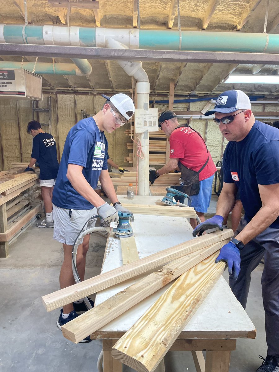 Corbin_Smejkal's tweet photo. I was taught at a young age to be thankful for your blessings and help bless others. Continuing to give back to your community helps make a difference. Was able to build beds today for youth that do not have a bed to sleep in. Blessed my family experienced together. Thank you Sleep in Heavenly Peace-NW