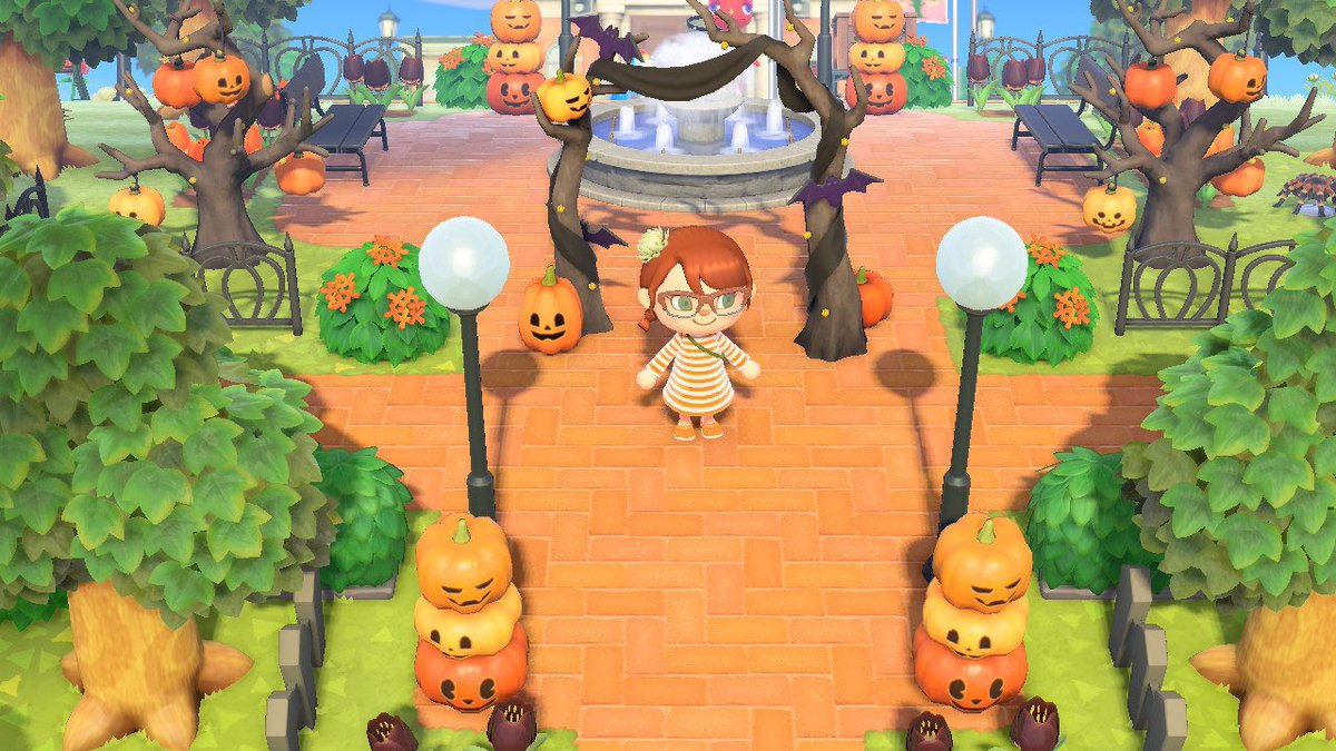 EmeraldCrossing's tweet photo. Redecorated entrance 🎃 https://t.co/tlpJVdVOn0
