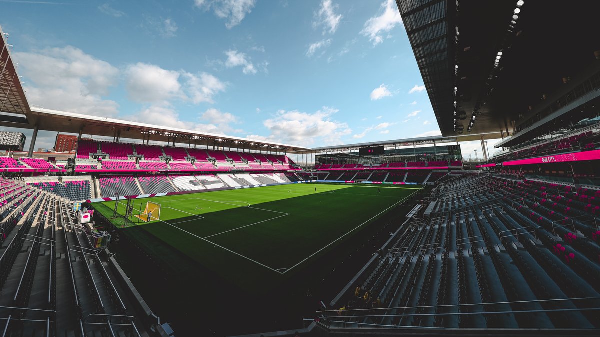 SportingKC's tweet photo. Y'know what would make this place a lot better? An NFM. 

#SportingKC | #STLvSKC https://t.co/HNNWNX2op9