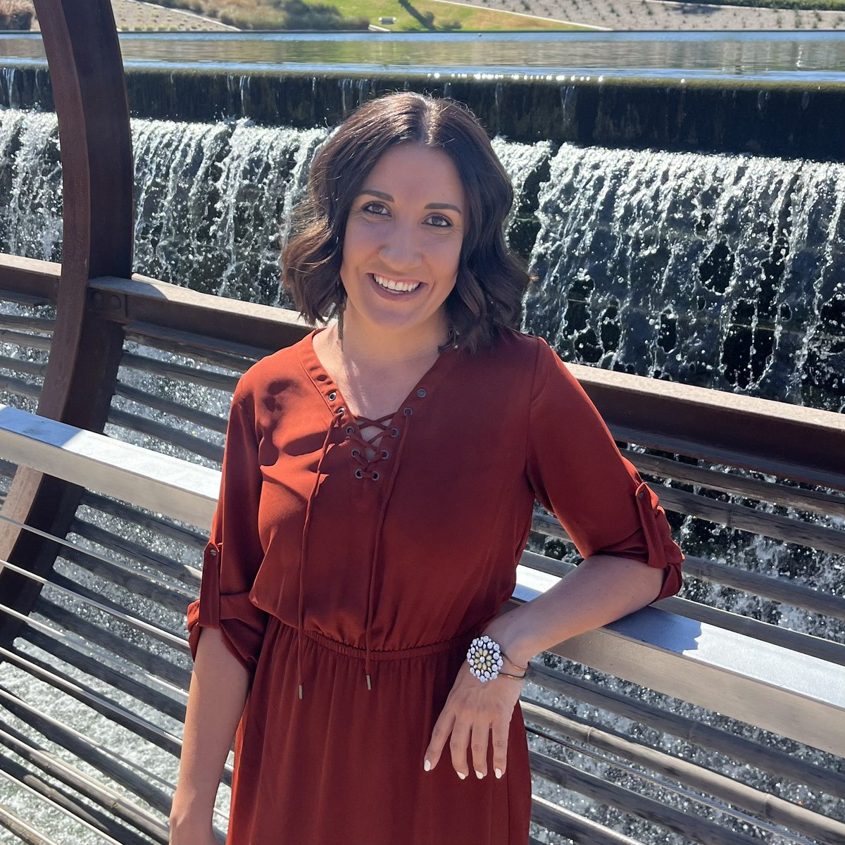 Kylie Campbell (@kyliecampbell90) on Twitter photo The news is out!! I’m excited to announce that I will start a new role as the Interim Associate Dean of Educational Partnerships at <a href="/NorcoCollege/">Norco College</a> on Monday! Even more excited that I still get to work on amazing projects as part of the <a href="/clporg/">CareerLaddersProject</a> team!
Oh, and I changed my hair. 💁🏻♀️ The news is out!! I’m excited to announce that I will start a new role as the Interim Associate Dean of Educational Partnerships at <a href="/NorcoCollege/">Norco College</a> on Monday! Even more excited that I still get to work on amazing projects as part of the <a href="/clporg/">CareerLaddersProject</a> team!
Oh, and I changed my hair. 💁🏻♀️