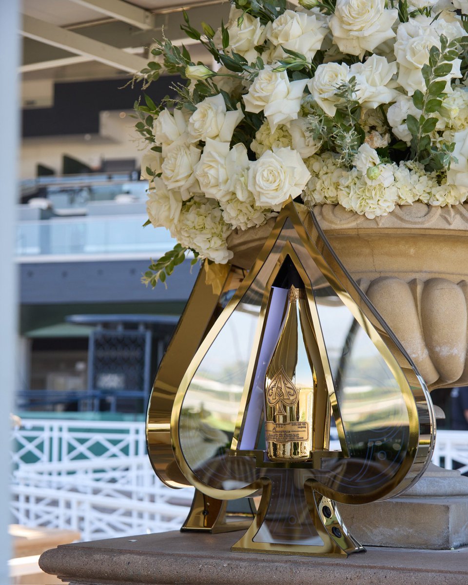 The champagne of winners. 🥂✨ <a href="/ArmandDeBrignac/">Armand de Brignac</a>