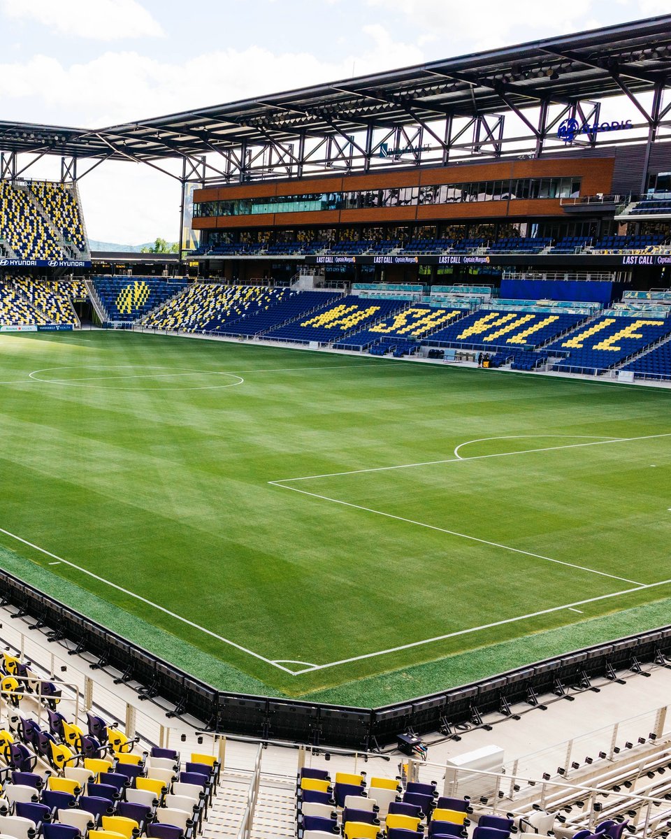 visitmusiccity's tweet photo. . @FIFACWC is coming to Music City! ⚽️ @GEODISPark is among the names of 12 stadiums set to stage historic FIFA Club World Cup 2025™!

Drop a ⚽️ in the comments, and head to the link below to read the full announcement! 👏 🎶 #FIFACWC
https://t.co/QN5604gZO3 https://t.co/1D8wAaueSN