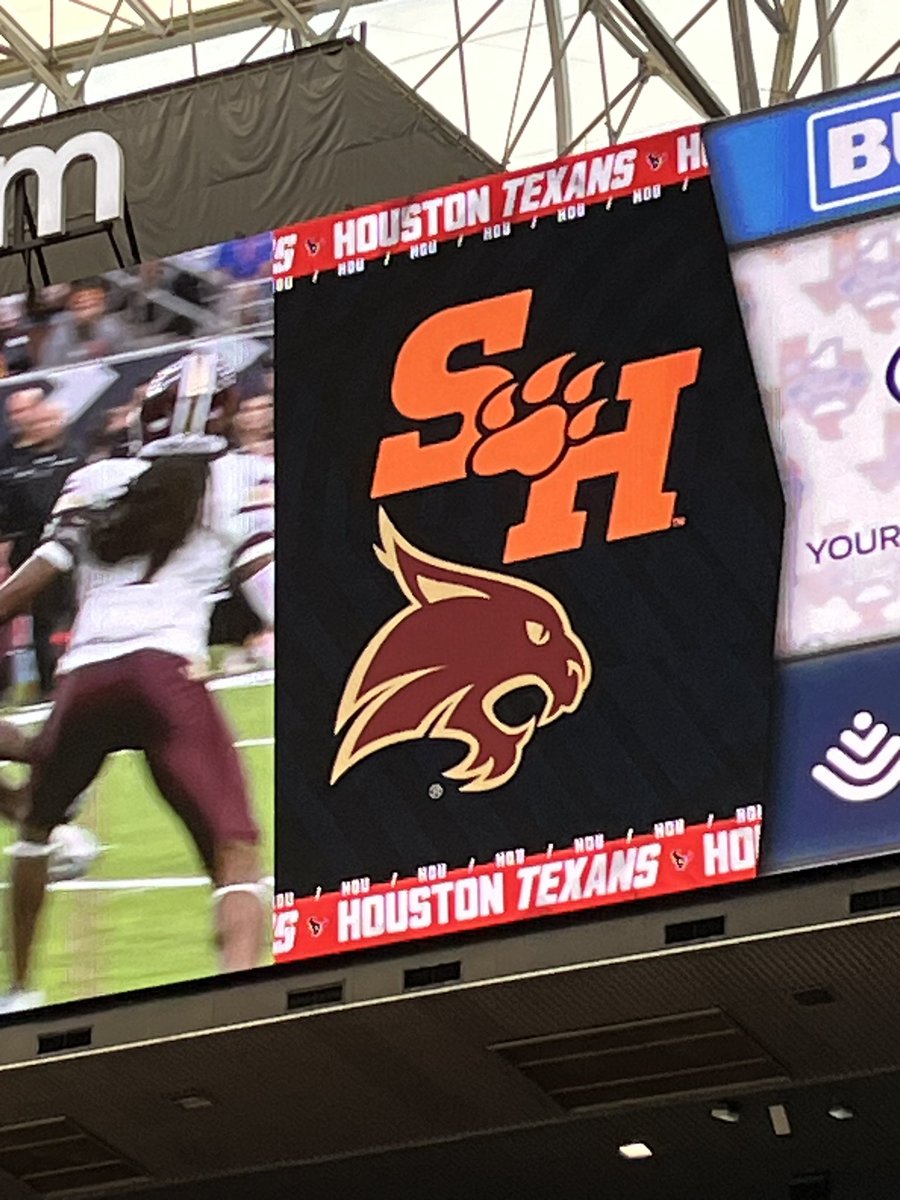 James_Keith's tweet photo. Heck of a game @BearkatsFB @HunterkWatson @CoachKCKeeler @GJKinne - can we do this every year, please? #htownshowdown @ConferenceUSA https://t.co/QpeTykrZoS