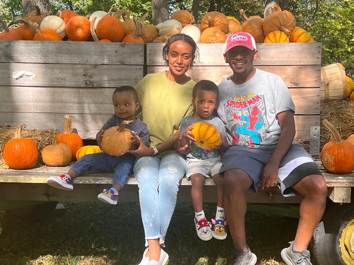rogebre's tweet photo. Taking a break from grant writing. https://t.co/lbOIvN8IeQ
