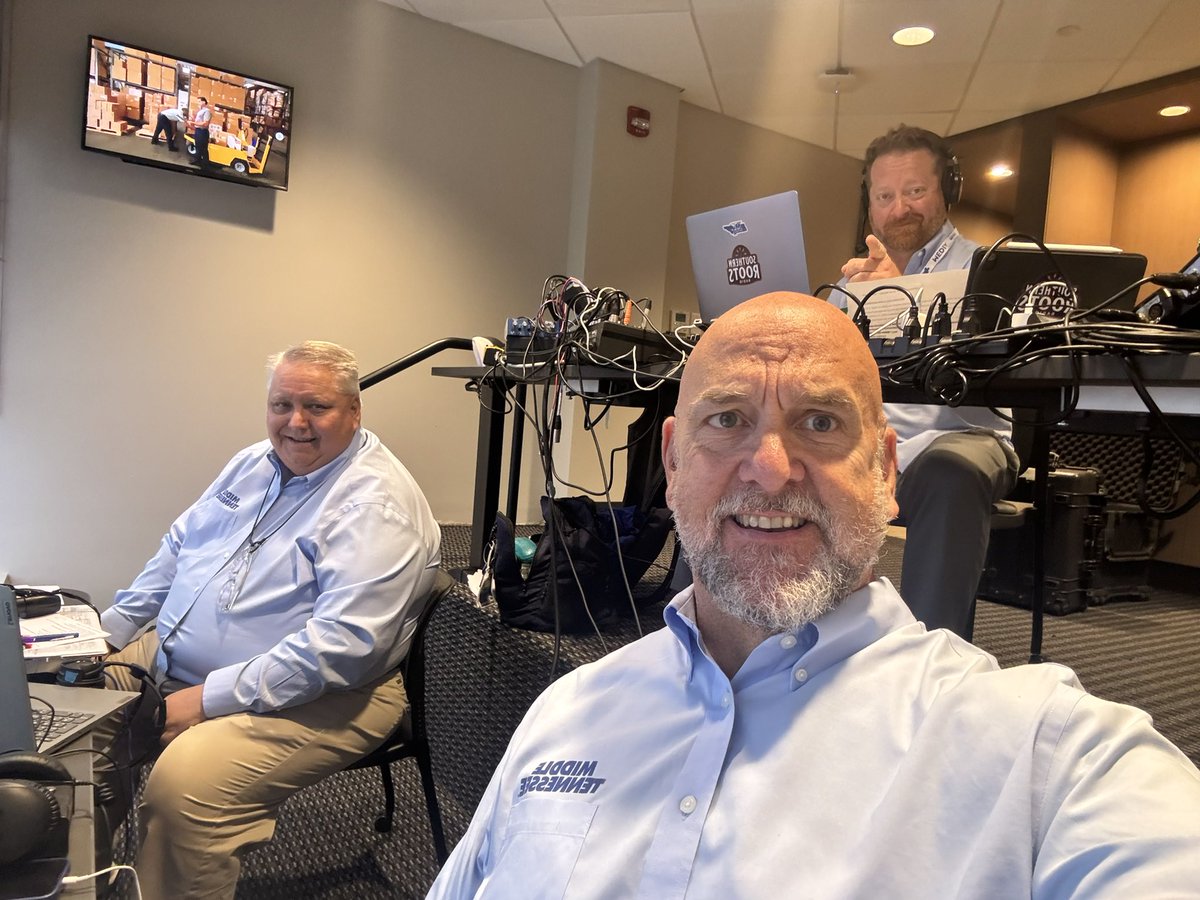 BIGJOEONTHEGO_'s tweet photo. The nations #1 CFB radio crew, according to a straw poll at @Dillards is ready for the @MT_FB game vs. Memphis. Led by the best voice in college, @ChooseChip      

@jppsec https://t.co/ISoQ0Sy4fJ