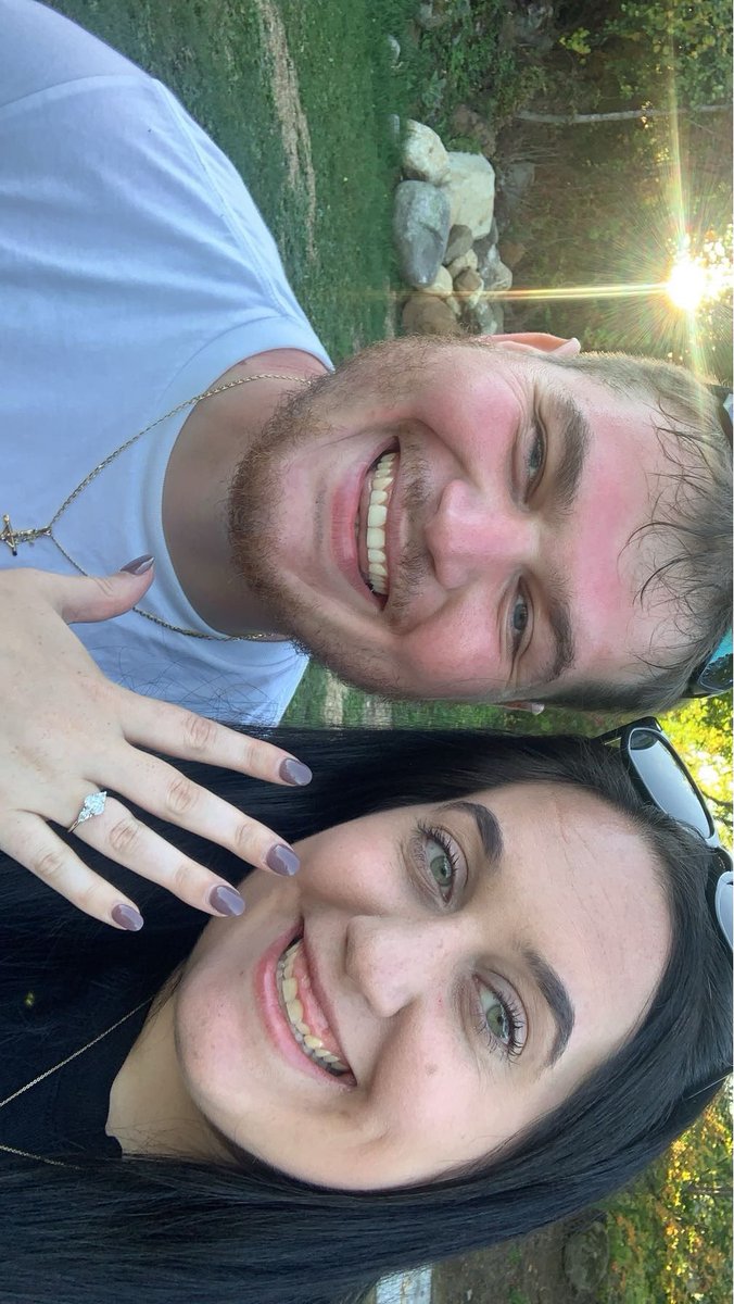 hoarforlife's tweet photo. A dream since 6th grade in finally came true, she said yes!🥰 https://t.co/TNThvwrTof