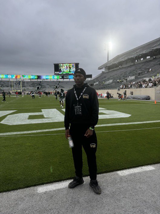Chaz Coleman (@chazcoleman_) on Twitter photo After a game day visit I am blessed to receive an offer from Michigan state!!! <a href="/sirtrich/">Matty Rich</a> <a href="/WGHFootball/">Warren Football</a> After a game day visit I am blessed to receive an offer from Michigan state!!! <a href="/sirtrich/">Matty Rich</a> <a href="/WGHFootball/">Warren Football</a>