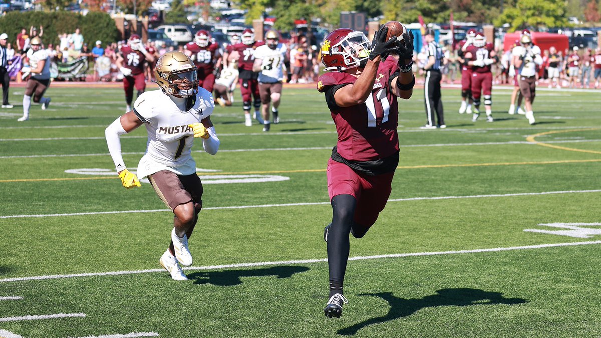 UMDBulldogs's tweet image. .@UMD_Football Overwhelmingly Out Muscles the Mustangs in 62-0 Homecoming Haul

Recap, Highlights: umdbulldogs.com/news/2024/9/28…