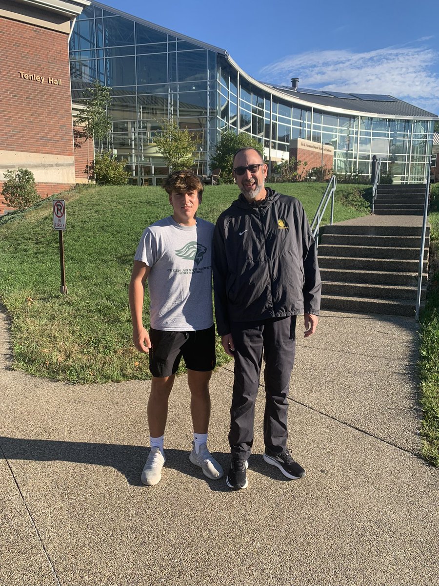 wwilhoit08's tweet image. Thanks @SVC_Football for the game day visit and campus tour. What a great experience and incredible environment both academically and on the football field. @CoachSmetanka
@CoachJohnstonOL @CoachJB1968 @TerronColson @coachkenne @AlWaters15 @_THE_FIELDHOUSE