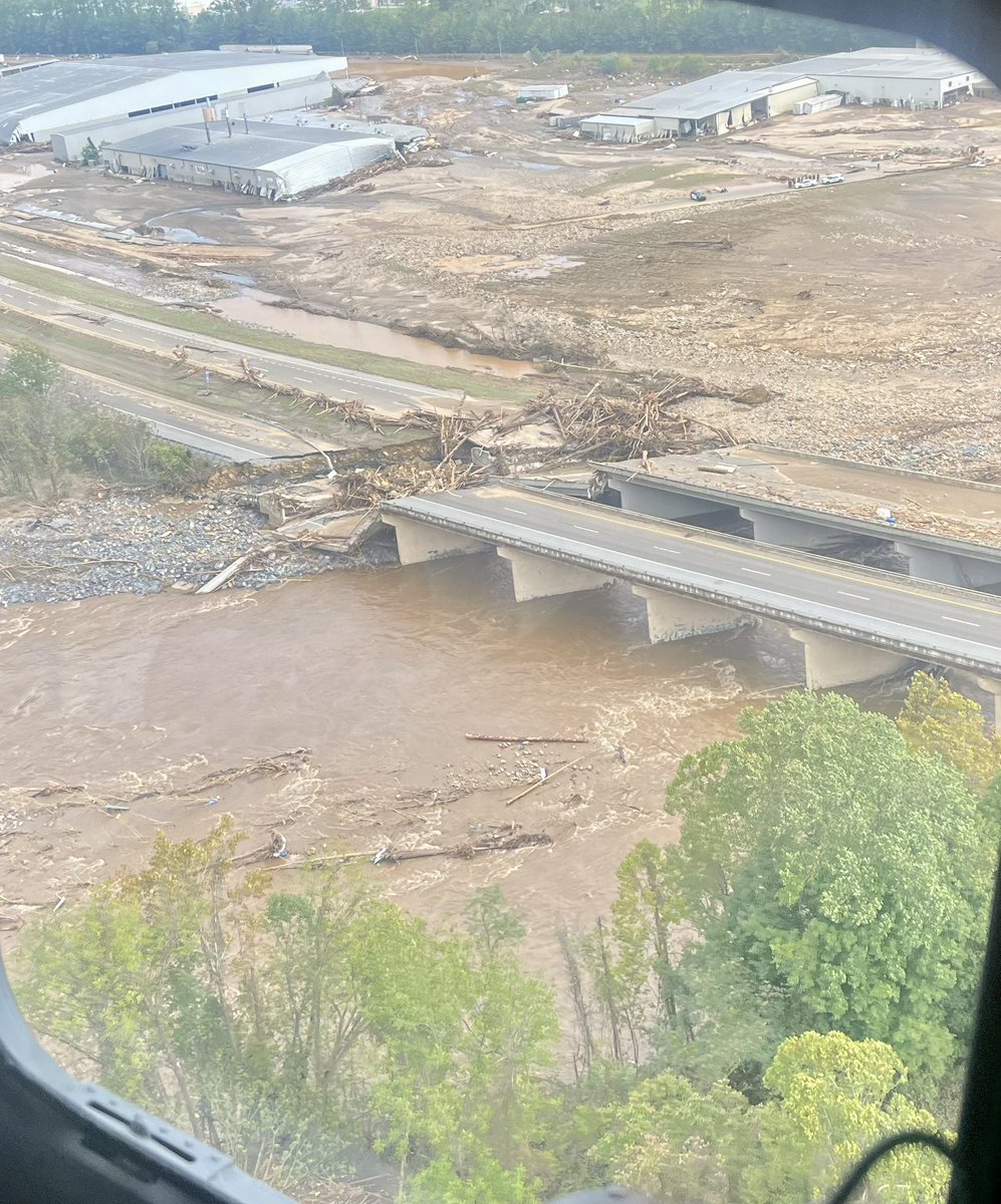 CSexton25's tweet photo. Joined @GovBillLee, @RepHarshbarger, @MarshaBlackburn and other members from TN’s state and federal delegation to survey the damage in East TN. 

The rebuild will be extensive, but Tennesseans are resilient and will bounce back even stronger than before. 

Thank you to @TNHighwayPatrol, @myTDOT and @TNCommerceInsur for their heroic efforts so far. Please continue to keep East TN in your prayers.