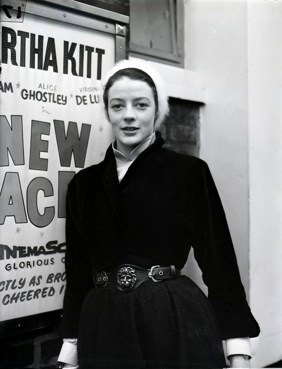NotEveryFav's tweet image. Maggie Smith photographed in London, April 1956