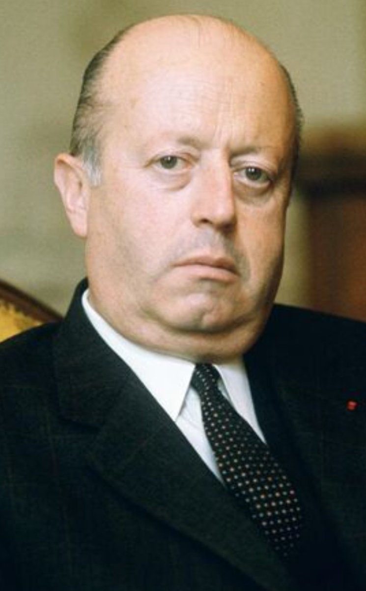 DelphineSankara's tweet photo. 🔴France🇫🇷-#Afrique/L'ancien Conseiller à l'@Elysee Mr #Robert_Bourgi a été formé par le criminel #Jacques_Focard.
Les anciens connaissent le rôle qu'a joué #Focard dans l'assassinat de plusieurs Présidents Africains panafricains...
La lutte continue... https://t.co/2e5pCrCfaB