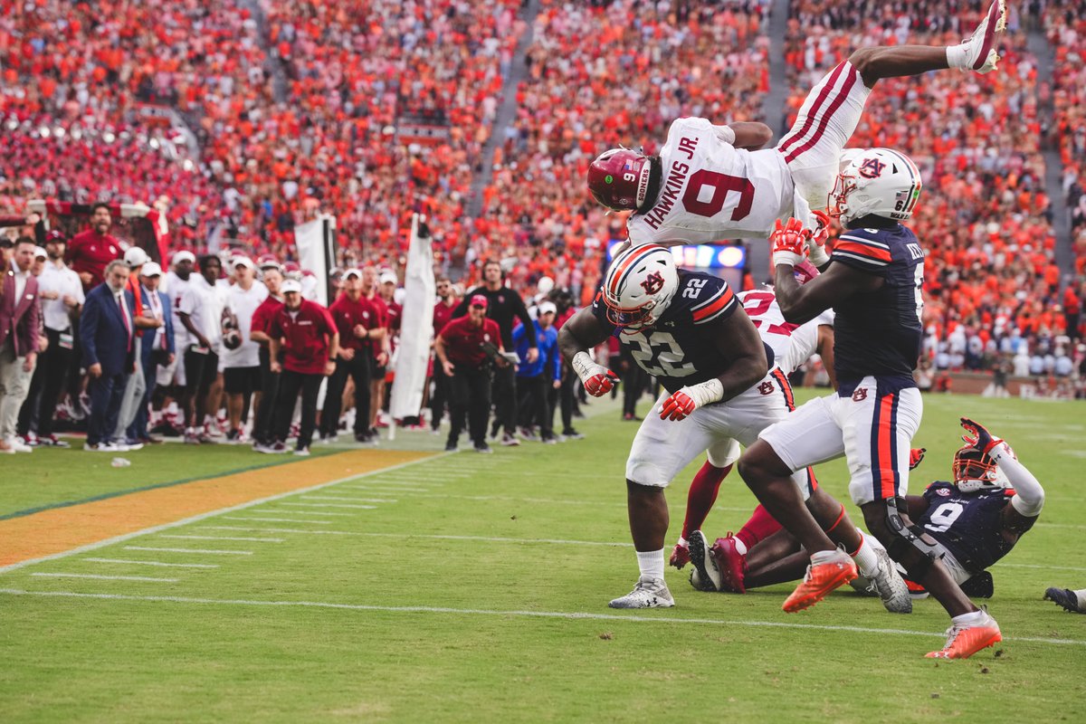 Take flight <a href="/mikehawkinsj/">michael Hawkins</a>‼️ 

#OUDNA