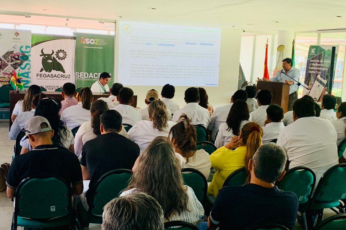 #SantaCruz

De acuerdo a la política de gestión que ejecuta el presidente <a href="/LuchoXBolivia/">Luis Alberto Arce Catacora (Lucho Arce)</a> través del MDRyT  y su brazo operativo el SENASAG, autoridades del ente sanitario participan  del  Seminario Internacional sobre “Vigilancia Epidemiologica y Programas Sanitarios Oficiales”