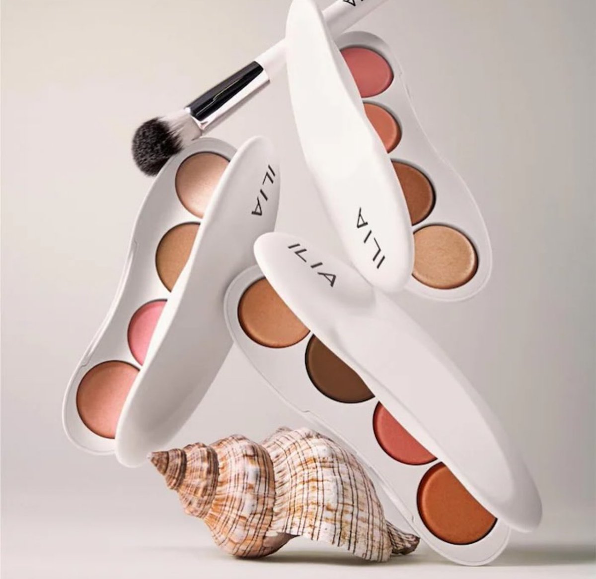 Trendmood's tweet image. Available Now! 🚨 LINK ➡️ bit.ly/3Y37Wog NEW! For #Holiday2024 🩷🎁 
✨#ilia The Ethereal Baked Face Palette - Long-Wear Bronzer, Highlighter &amp;amp; Blush $58
✨#westmanatelier Mini Baby Cheeks Blush Trio $69