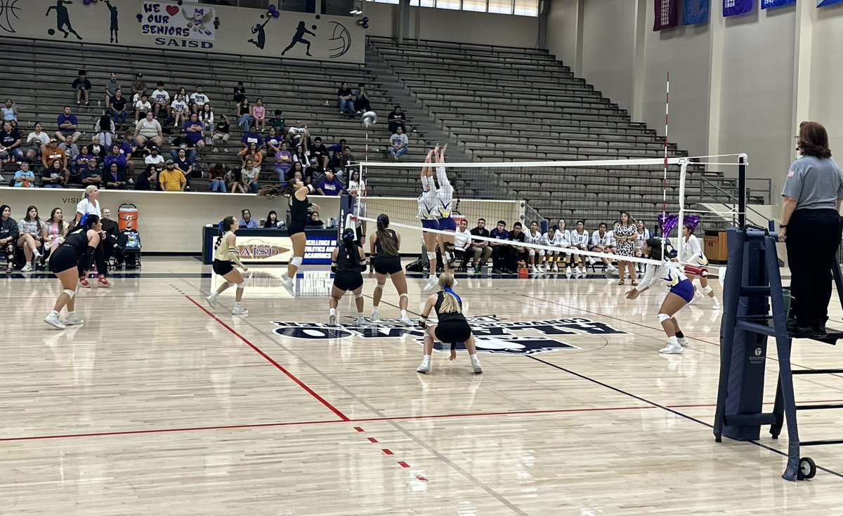 SeguinHSTx's tweet photo. Everything MATters in Lady Matador Volleyball! Today’s victory against Brackenridge HS was the culmination of teamwork, dedication, unity, and playing for Chloe. As one player shared, “It feels like 8-0!” Time for round 2! #livelikechloe #matadormindset #ladyleaders https://t.co/ynqF2nPT9T