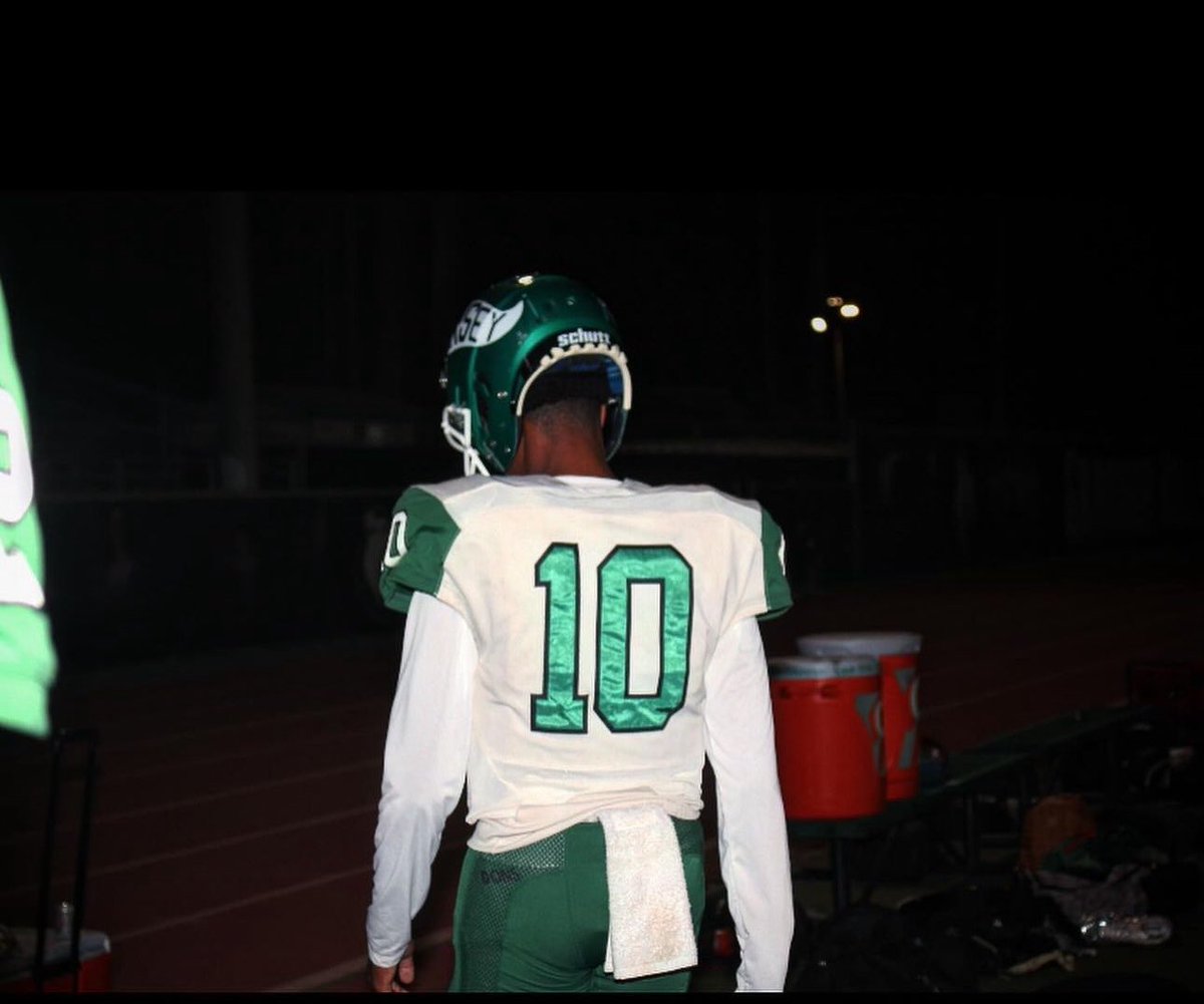 Brandon Tolson (@brandontolsonqb) on Twitter photo It’s been a solid first 5 games, 3-2 right now. Time to run the table
Here is my mid season film
hudl.com/v/2QEh8i
<a href="/DevelopwithCB/">DevelopwithCB</a> <a href="/Stafonjohnson26/">Stafon Johnson</a> <a href="/DorseyDFootball/">DorseyDonsFootball</a> <a href="/QBHitList/">QBHitList.com</a> It’s been a solid first 5 games, 3-2 right now. Time to run the table
Here is my mid season film
hudl.com/v/2QEh8i
<a href="/DevelopwithCB/">DevelopwithCB</a> <a href="/Stafonjohnson26/">Stafon Johnson</a> <a href="/DorseyDFootball/">DorseyDonsFootball</a> <a href="/QBHitList/">QBHitList.com</a>