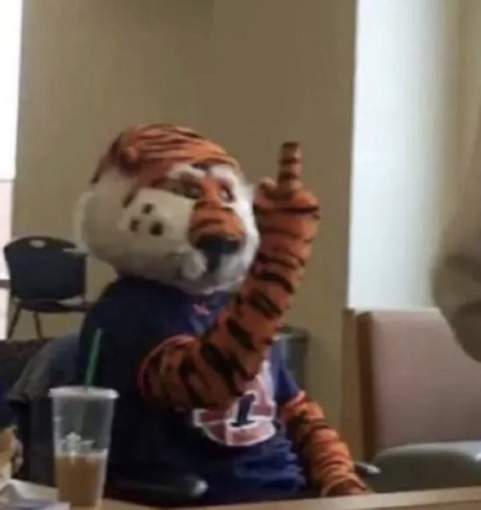 <a href="/AuburnFootball/">Auburn Football</a> Garbage.
