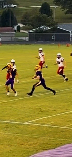 CarrieBaechle's tweet photo. Colton Baechle’s week 5 (part 2)
Varsity and JV against West Washington. #11 #ColtonBaechle #TheInterceptratron #TheDeflector 
Tackles
Interception 
Run Ball https://t.co/RxyhKY9SUF