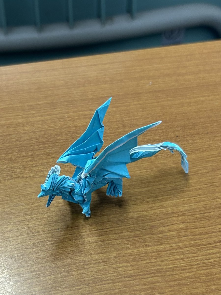 dmc_origami's tweet photo. 学校にてエンシェントドラゴン
15cm https://t.co/BJ3kRFTlgZ