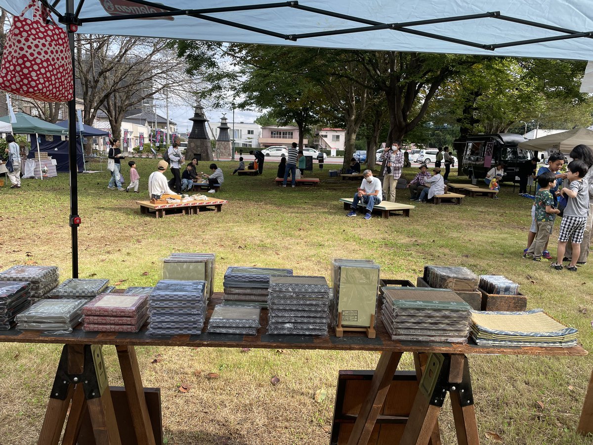 ttm412's tweet photo. ナカマルシェはじまりました、那須烏山市山あげ会館の芝生広場にて。14:00までです！ https://t.co/FNDipXTAjZ
