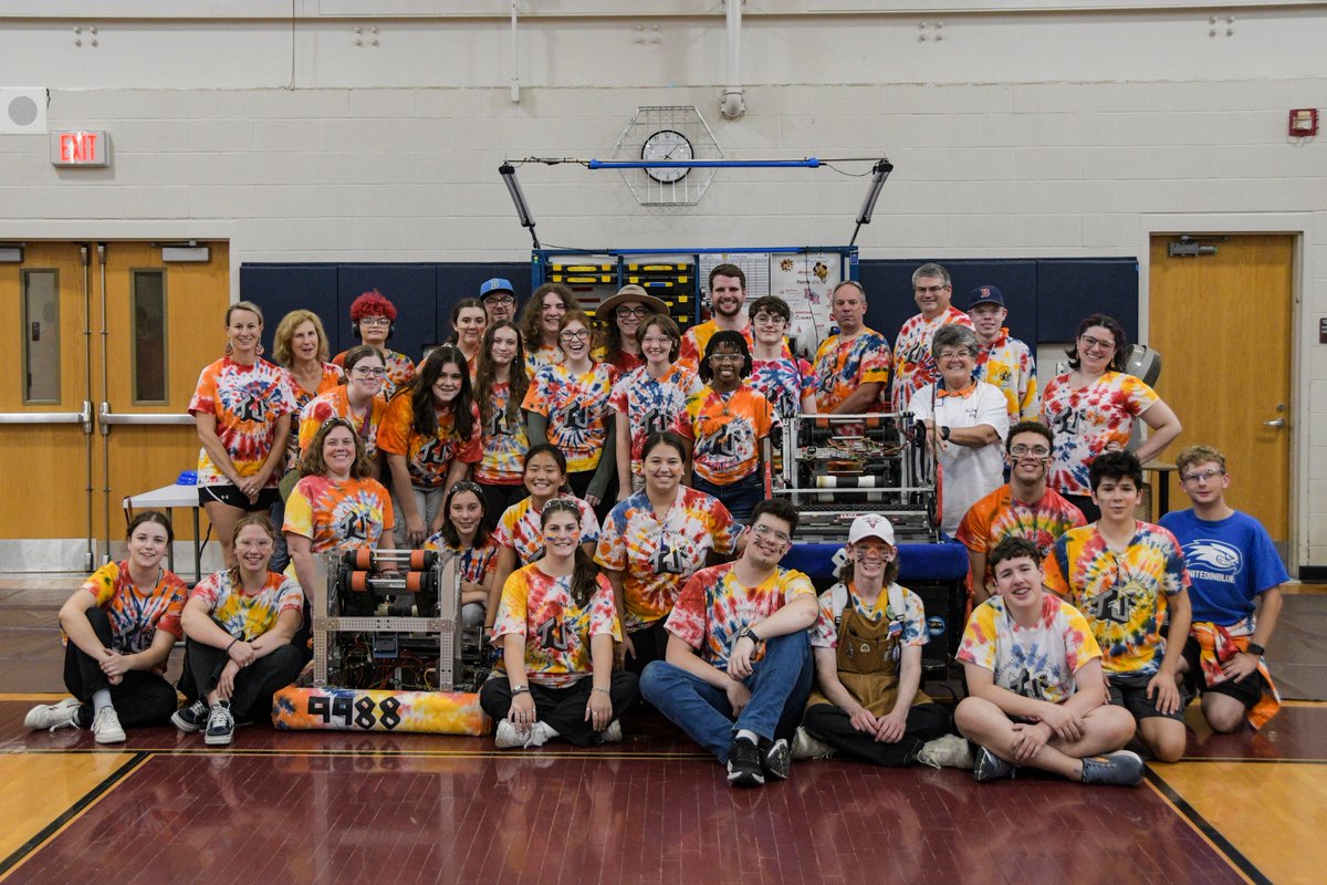 BRRHSPhoto's tweet photo. Congrats to TJ2 robotics for fielding not one but TWO robots, two drive teams, two technicians and two brand new, promising drive coaches at this year's Clipper Clash tournament in Falmouth!  Oh Yeah!  @brrhsprincipal @BRRSD_ @frcteam88 https://t.co/IVShnyILox