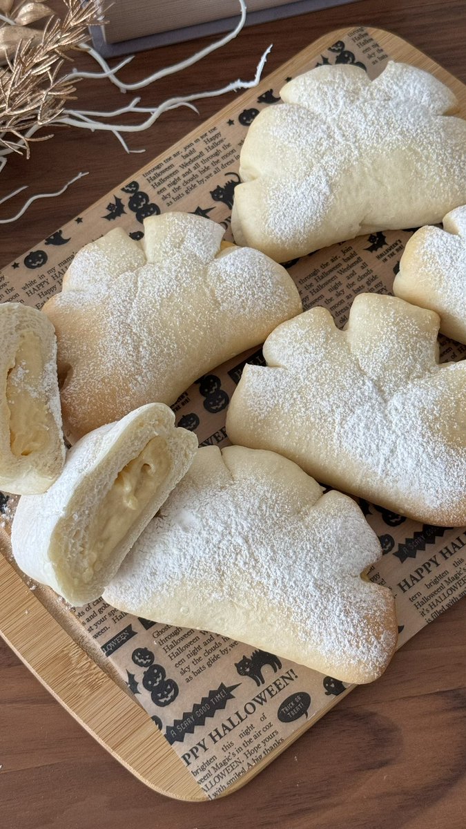 おはようございます✨
やっと秋を感じられる
ようになりましたね☺️

酒種酵母オンラインパン教室
では初級コース　受付中です

天然酵母パンって翌日が食べ頃
自信を持ってプレゼントできるパンが焼けるようになります✨

おいしいって1番のほめ言葉！
一緒に作りませんか？

#オンラインパン教室