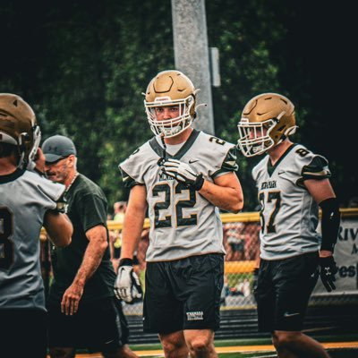 nexgenscouting's tweet photo. Friday night in Illinois... Bishop McNamara @bmchsfootball &amp; 2025 Toby Hansen             @tobyhansen_1 defeat Aurora Christian at home 48-20 https://t.co/CGRuurMeOI
