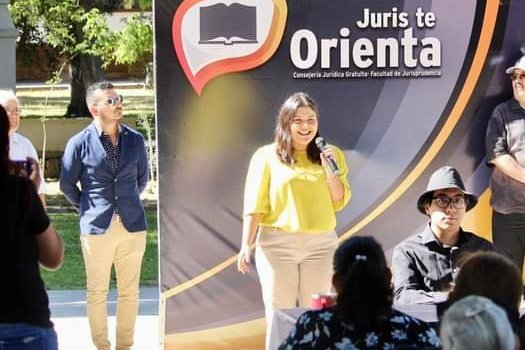 drcesarfelipe's tweet photo. Servir a la comunidad es un privilegio. Liderazgo de @alfonso_yanez
@FacultadJuris"
Ubi ius, ibi societas". https://t.co/1rPYoH0WBm