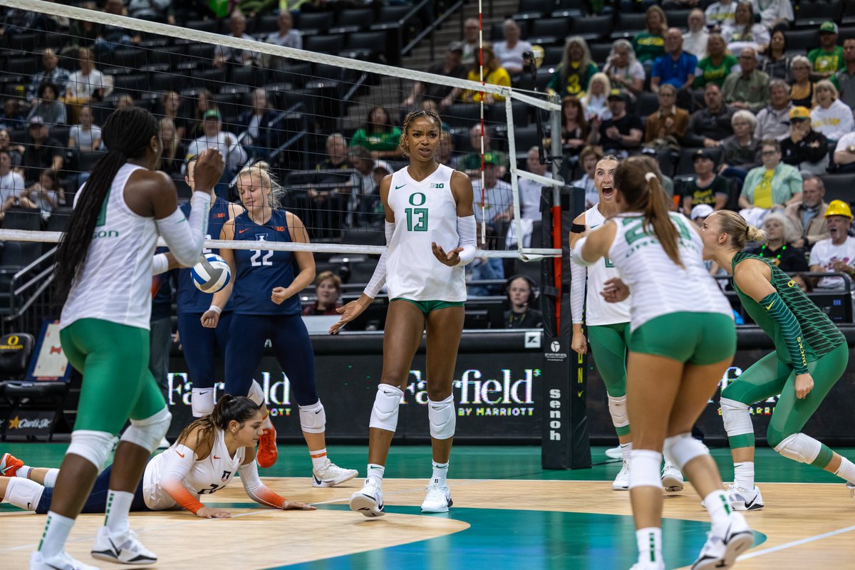 A fortunate series of events.

Ducks play in one hour‼

#GoDucks x <a href="/NCAAVolleyball/">NCAA Women's Volleyball</a>