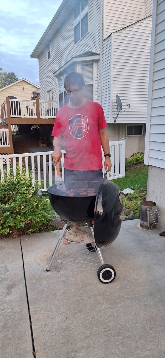 AndrewBrumleve's tweet photo. Game day. #SauceCity #STLvSKC https://t.co/0t87yKbxKL