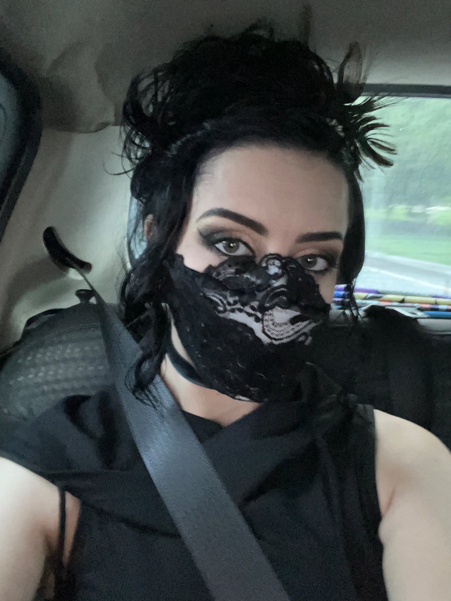 ArtsyMarx1st's tweet photo. Behold: the black lace 3M Aura https://t.co/cPXHly3444