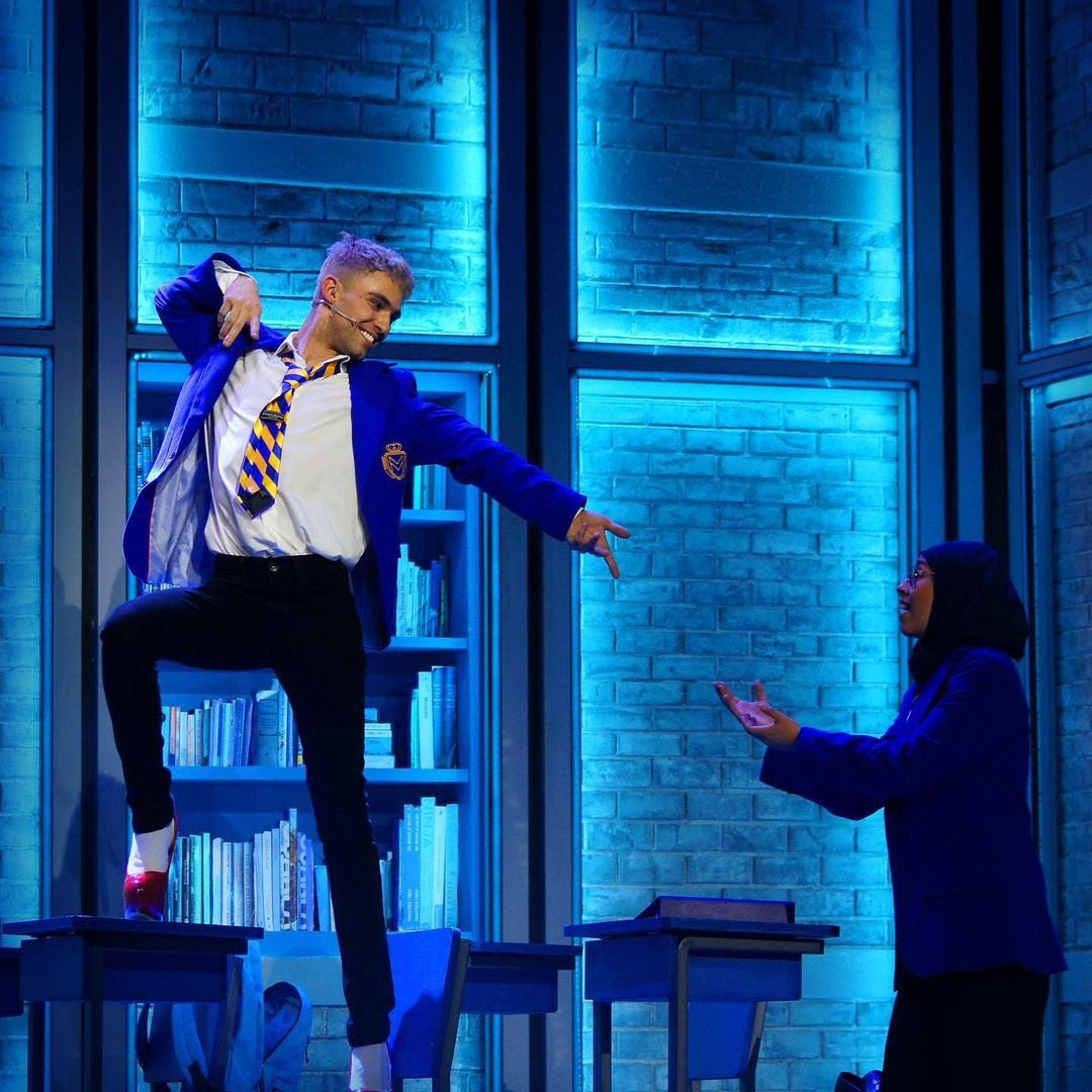 AliBondoni's tweet photo. @theatermania Siempre será mi inspiración @JoaquinBondoni interpretando a JAMIE 
#TodoElMundoHablaDeJamie 
#JoaquinBondoni https://t.co/yFXLxGMYWF