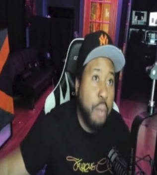 slime_machine's tweet photo. me watching the mango zain ft 10 https://t.co/G65RLQFEJK
