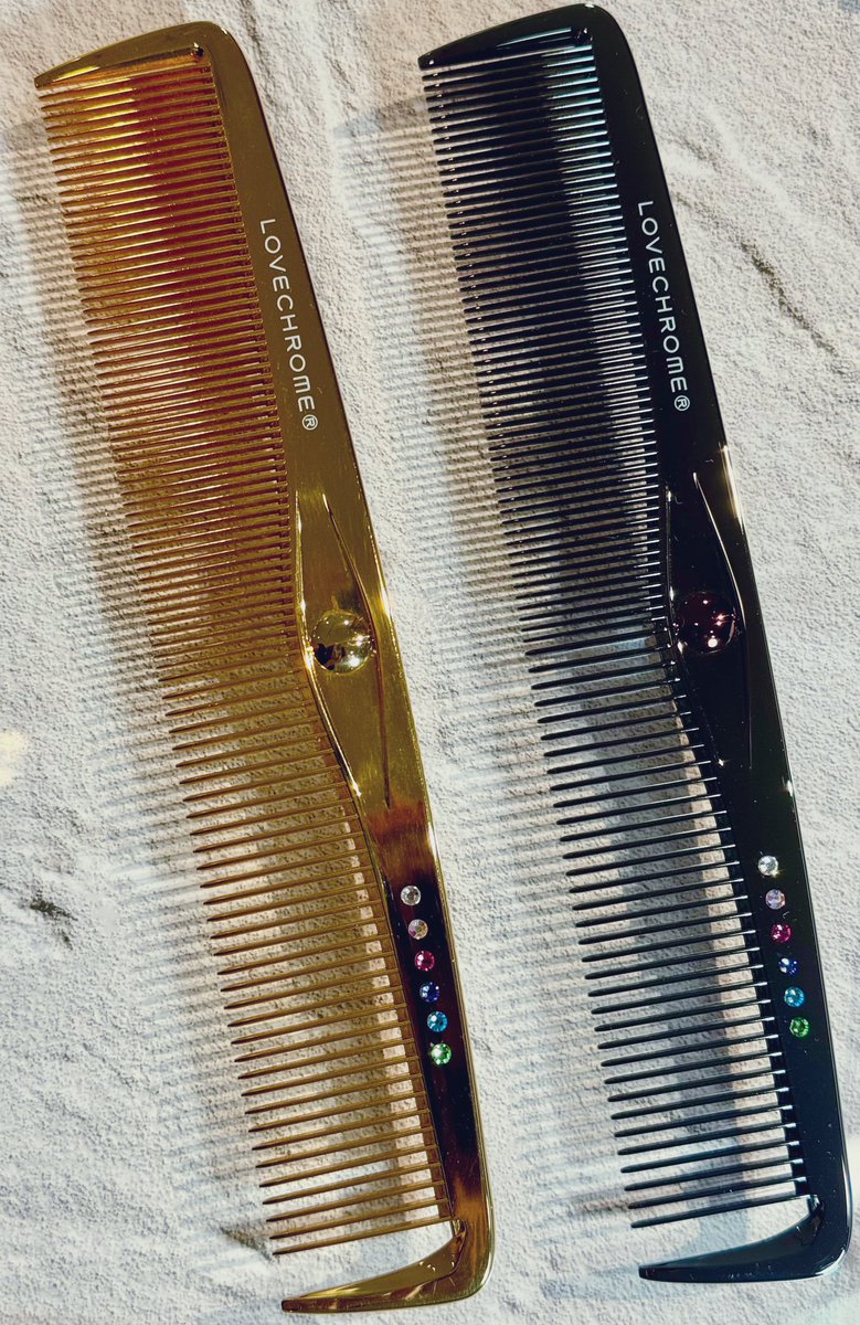 Primarilyb's tweet photo. LOVECHROME TOKYO  
HAIR AND SCALP LAB ✂︎
【期間限定サービス💎】
ラブクロム表参道6周年を記念して
10/1〜31にコームを購入した方、写真の6色の中からお好きなストーン1粒お付け致します♪
詳しくはスタッフまで✨

#lovechrome
#ラブクロム
#ストーン
#6周年 https://t.co/7vZzGWDJtd