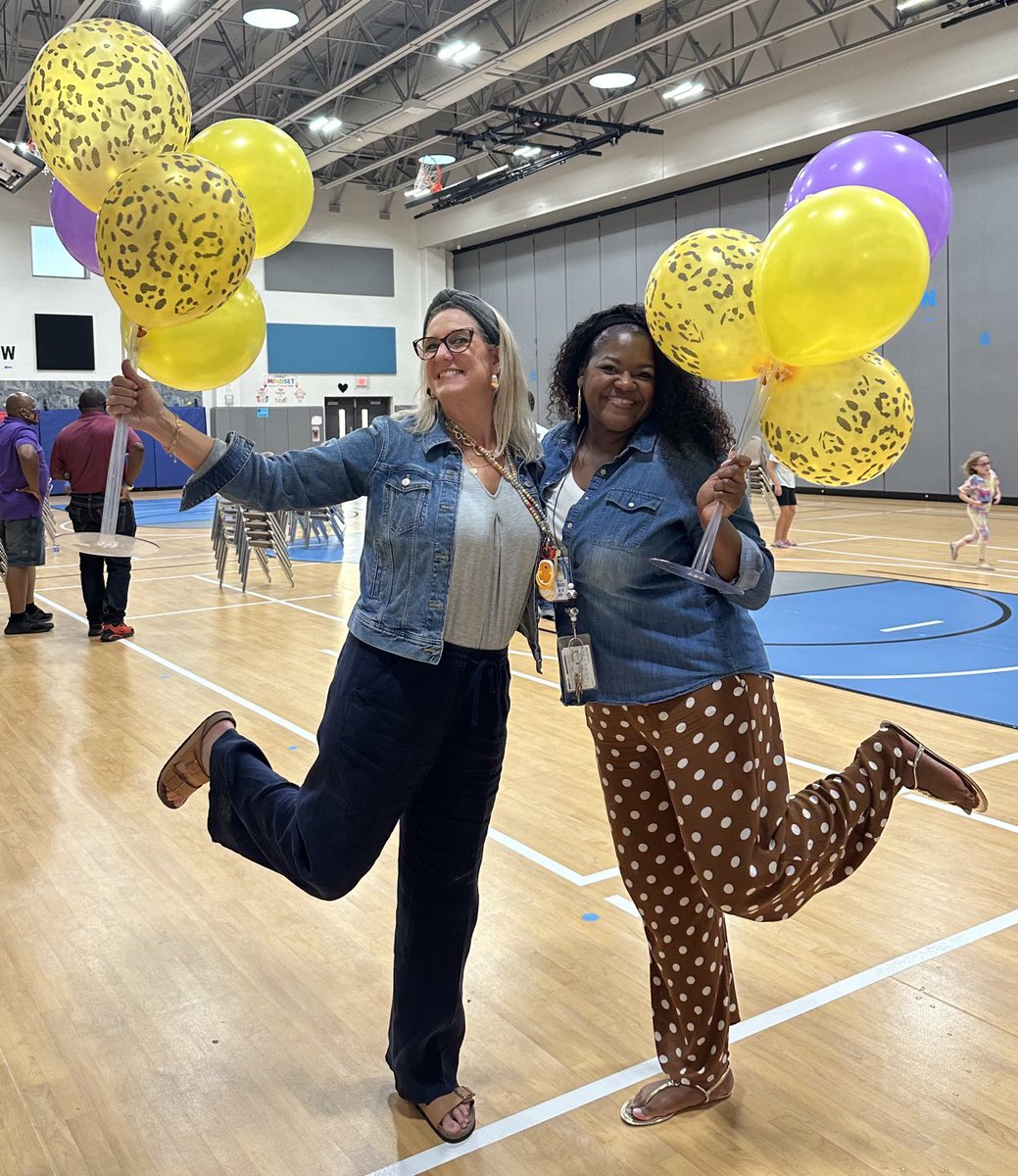 We love our counselors at ⁦<a href="/OLE_Leopards/">Leonard Elementary</a>⁩!!!