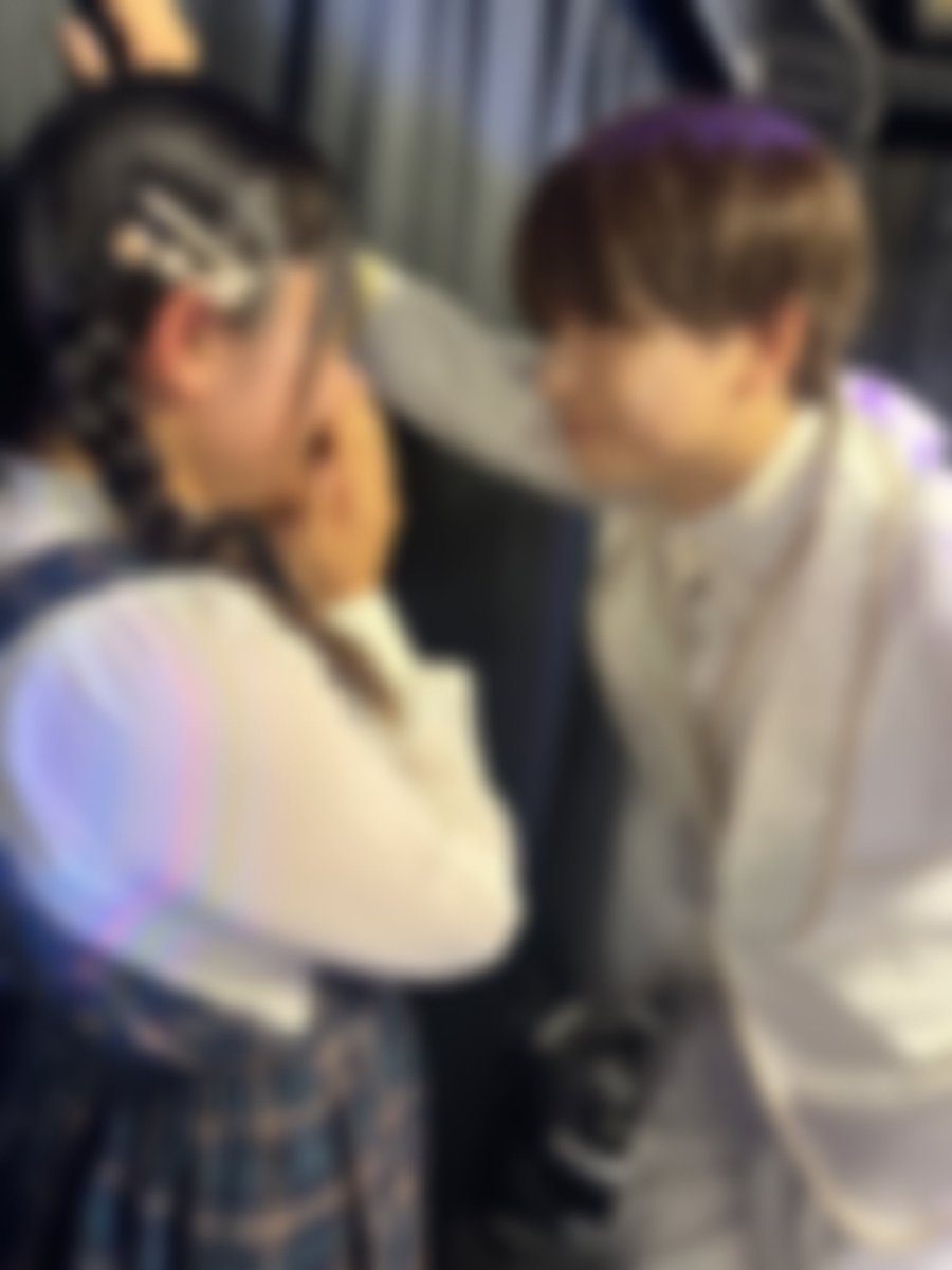 ryoyatanxayaka's tweet photo. りょやたんへ
昨日はお疲れ様でした〜🙌
昨日もかっこよかった😎
やっぱりりょやたんの歌もダンスも存在も好きだな〜って改めて思った😎
前みたいにいっぱい会いには行けれんけど、これからも応援しとるし会いに行く✊💞

p.s.次会う時までにヒカリピクミン調べといてな！笑 https://t.co/MIQd4ZZ0IA